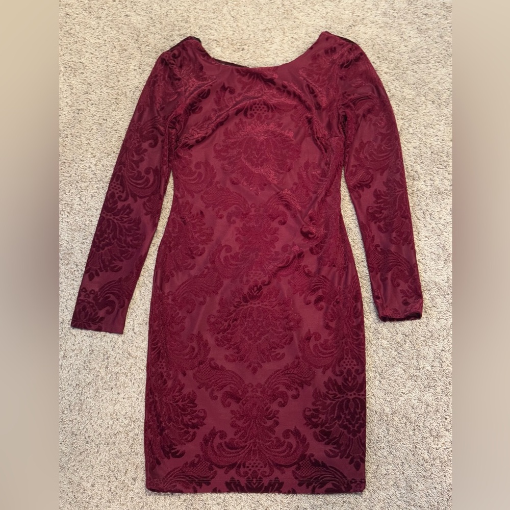 Premier amour maroon long sleeve velvet dress with open back, size 6